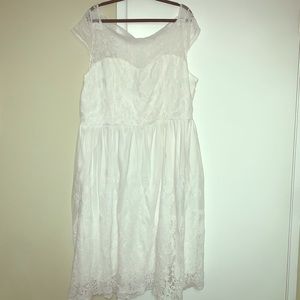 Women’s white lace midi length dress